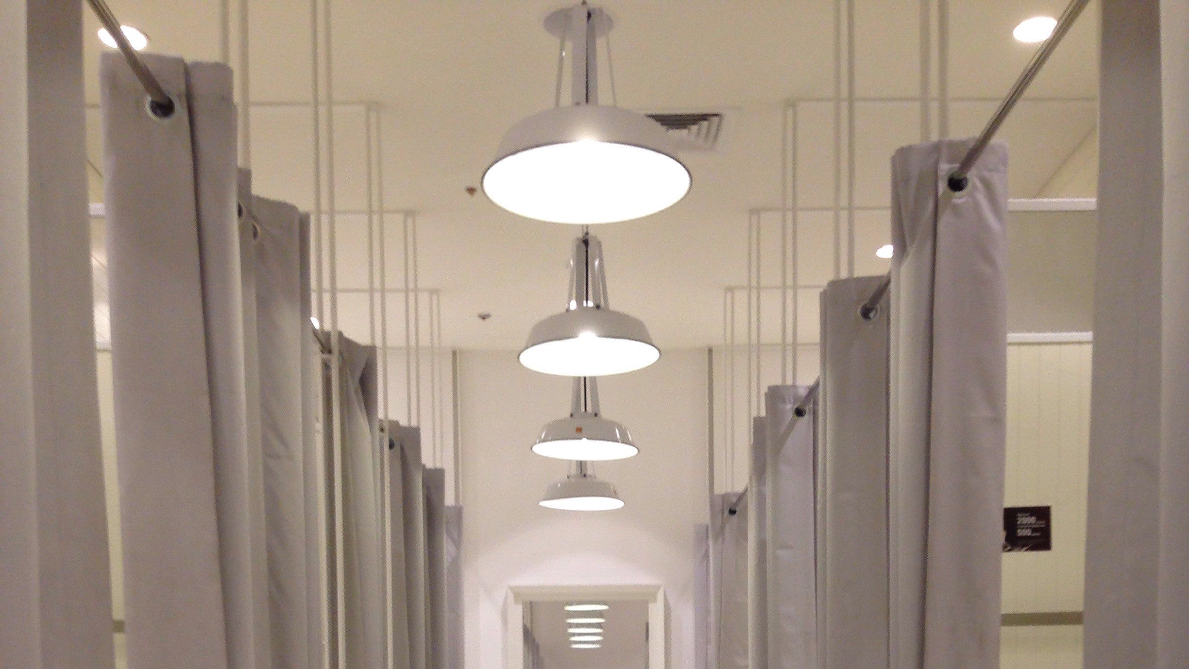 Dressing Room Lighting Ideas: Upscale & Inviting